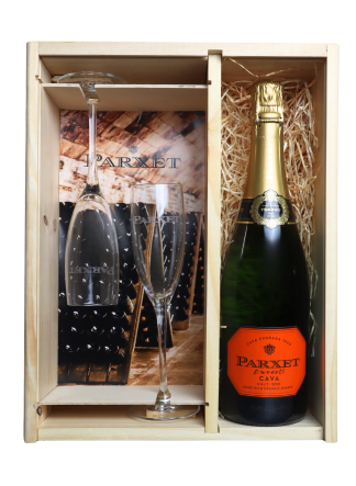 Houten Cava Parxet Kist met 2 glazen en 1 fles Cava Parxet Cuvée Eco